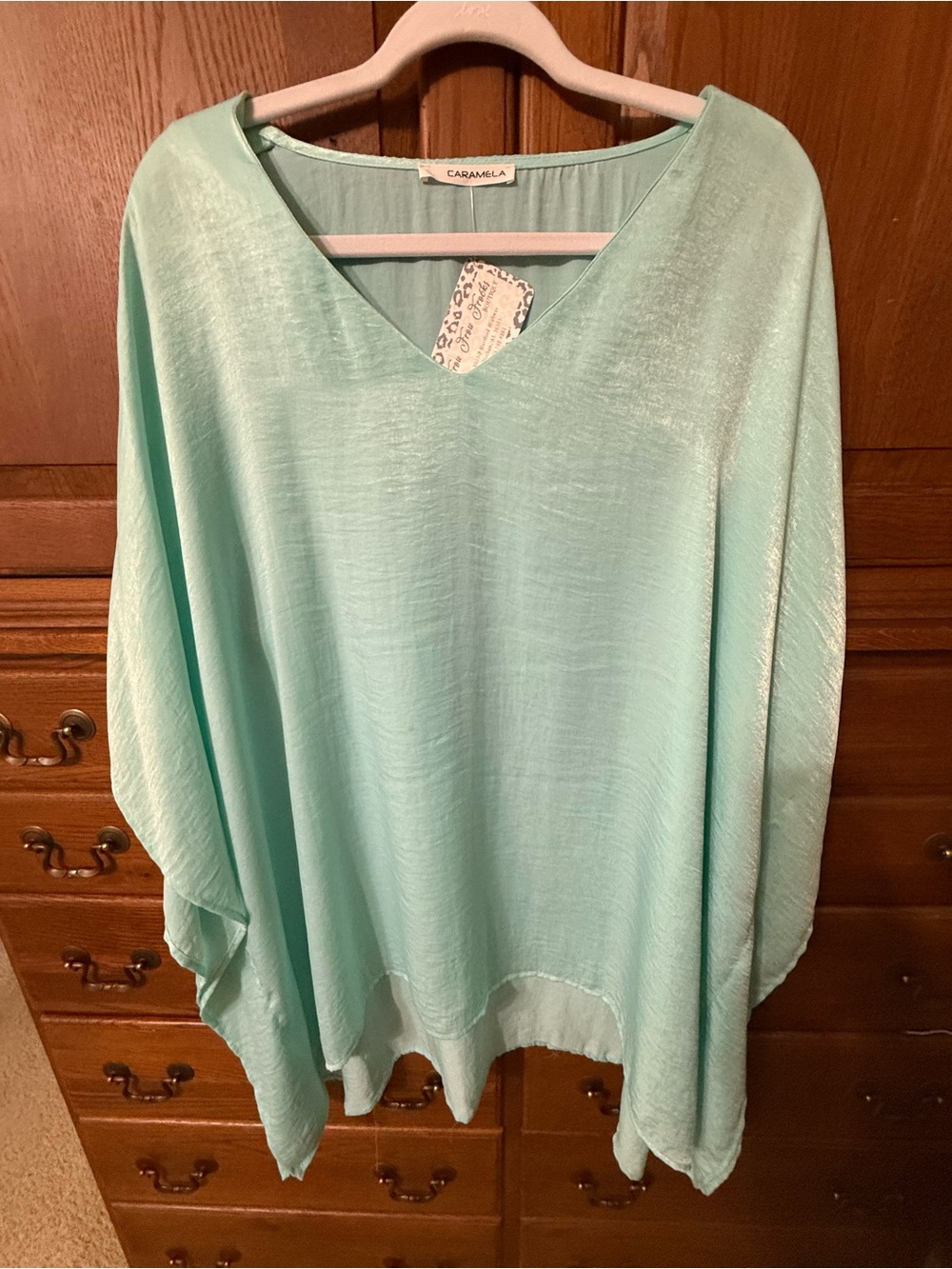 Caramela Mint Green V-Neck Lightweight Poncho Top
